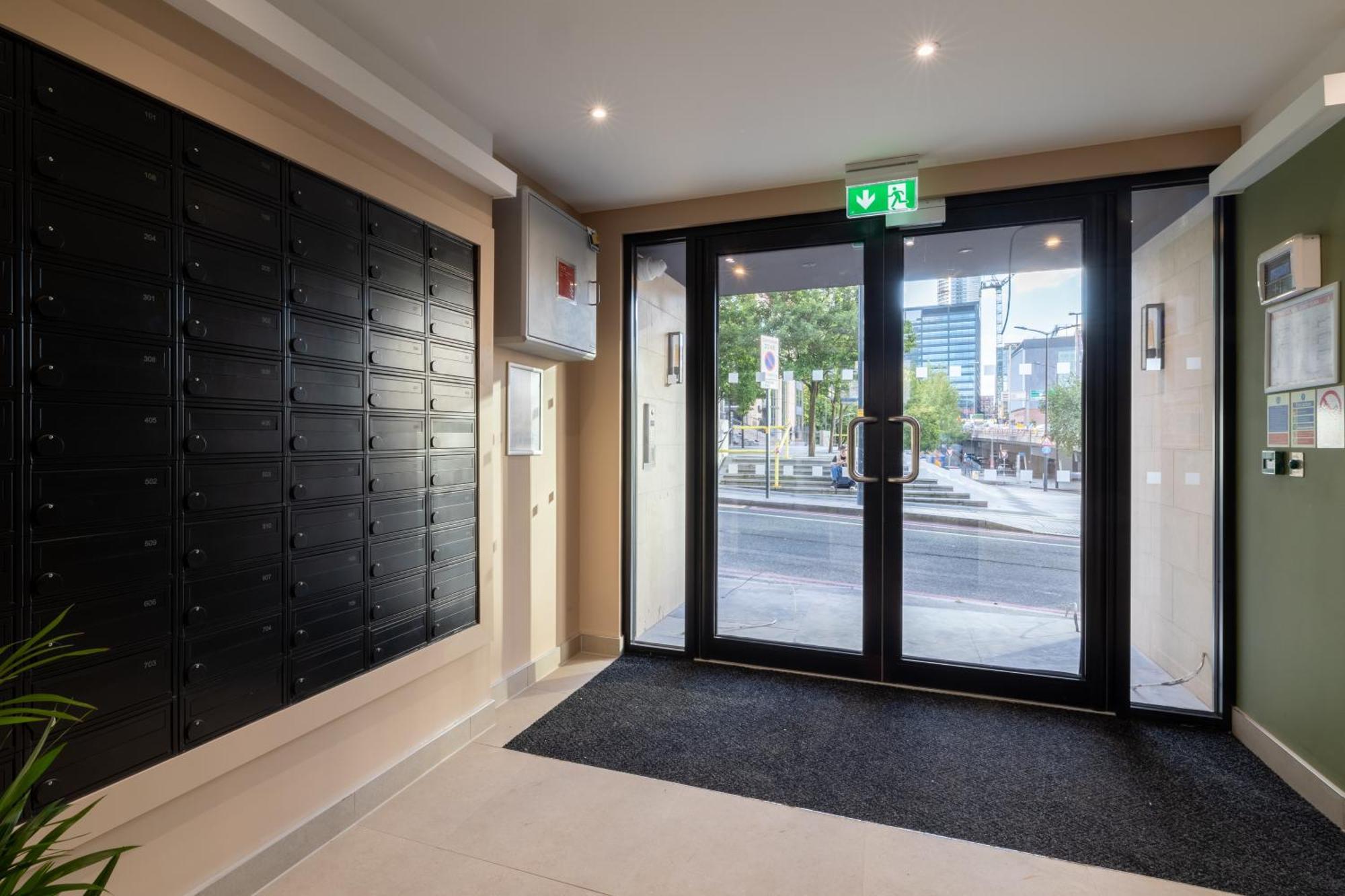 Kula Birmingham - New Street Station Apartment Luaran gambar